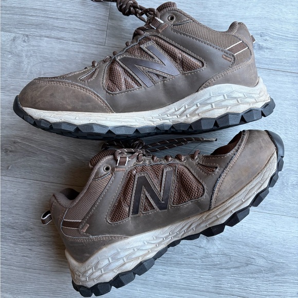 Women's New Balance Fresh Foam 1350 Brown Waterproof Hiking Shoes Size 7.5 - Picture 2 of 9